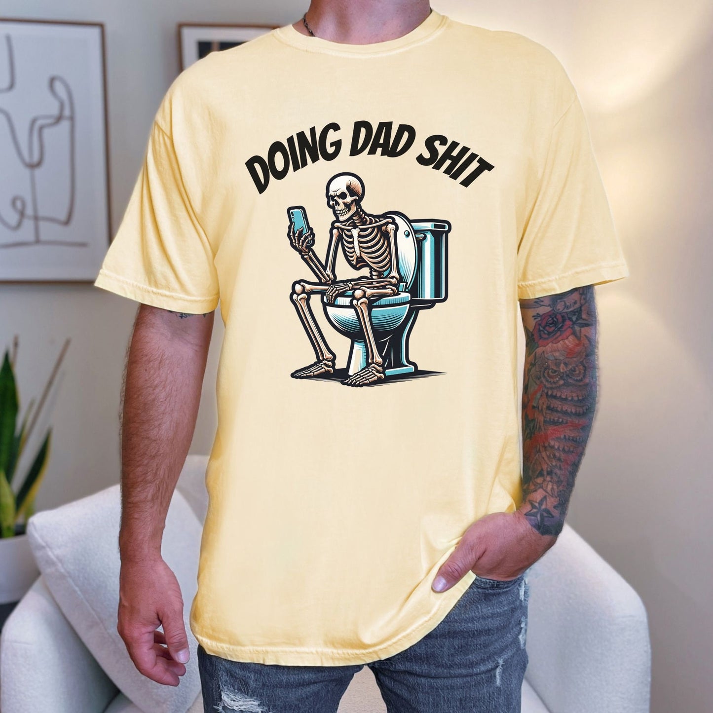 Doing Dad Shit on Toilet Funny Father's Day Comfort Colors Shirt