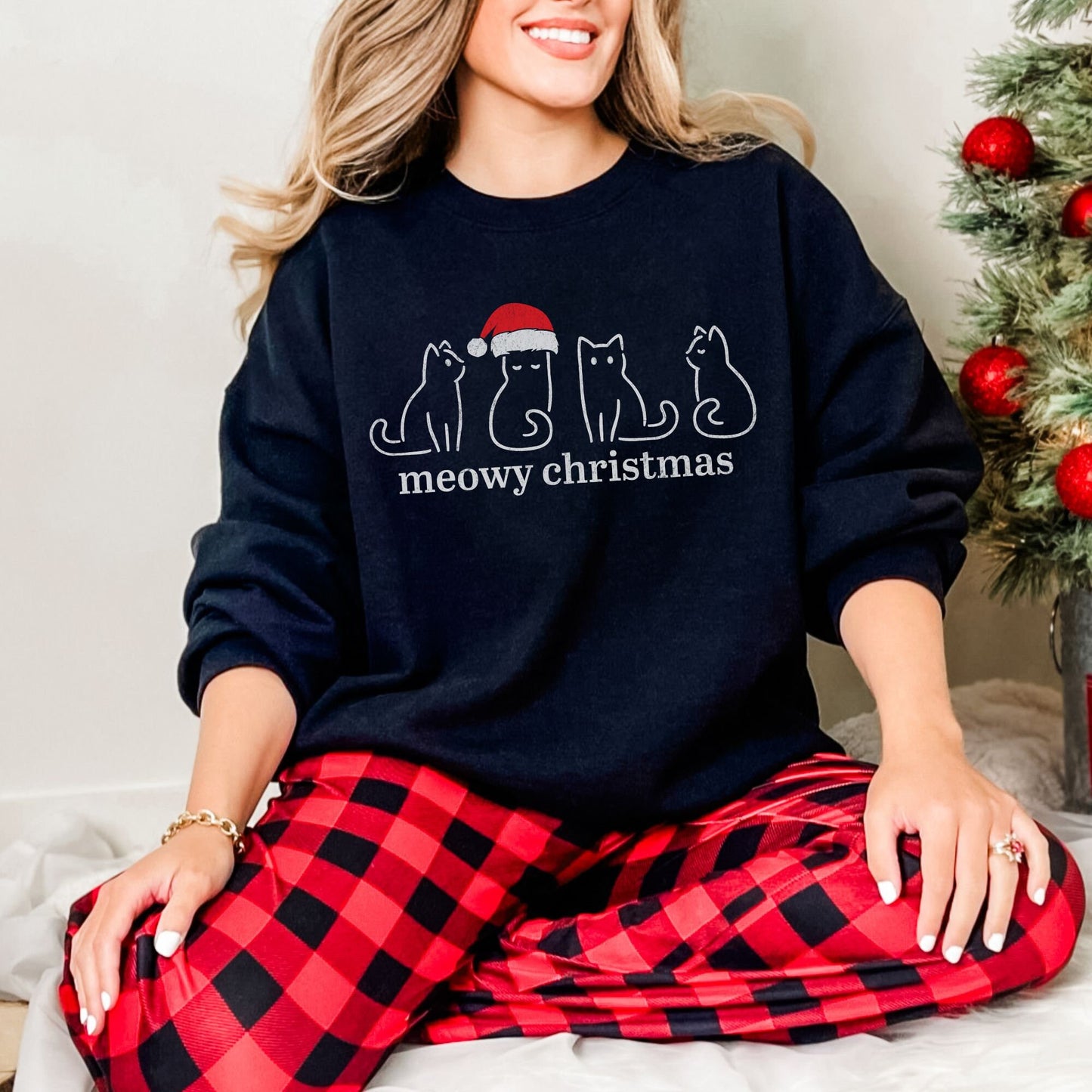 Retro Meowy Christmas Cat Sweatshirt - Cat Lover Gift